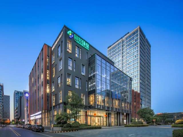 无锡新款春秋装工作服定做多少钱